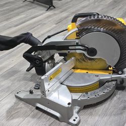 Dewalt Miter Saw 