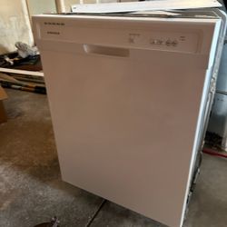 Amana Dishwasher