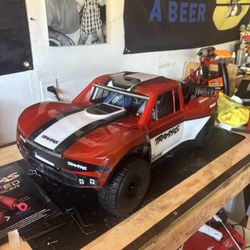 Traxxas Udr 