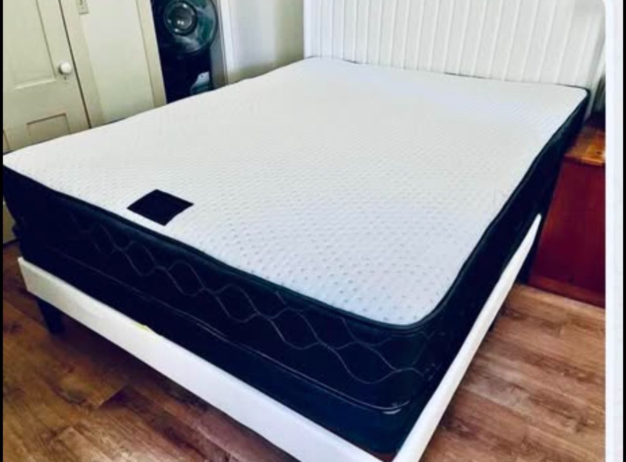 Set Queen Size Mattress Double Sided 10”Brand New In Plastic Delivery Available