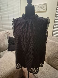Black lace top $3