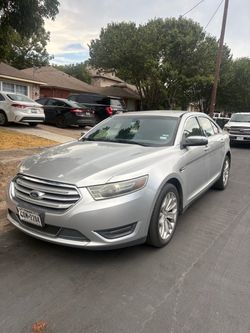 2015 Ford Taurus