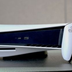 PlayStation 5 Console - Slim PS5 with Controller