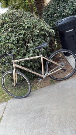 TREK 7/2 fx road bike excellent condition