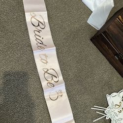 “Bride To Be” Pink Sash