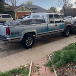 92 GMC 2500 Parts Truck
