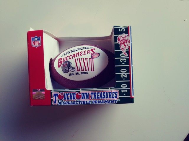 Tampa Bay Buccaneers Super Bowl Champions XXXVII Christmas Tree Ornament