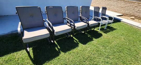 6 Outdoor Patio Chairs