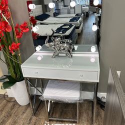 Makeup Vanity ( Only 39 Down)