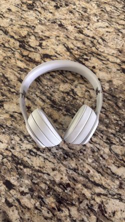 Beats Solo 4