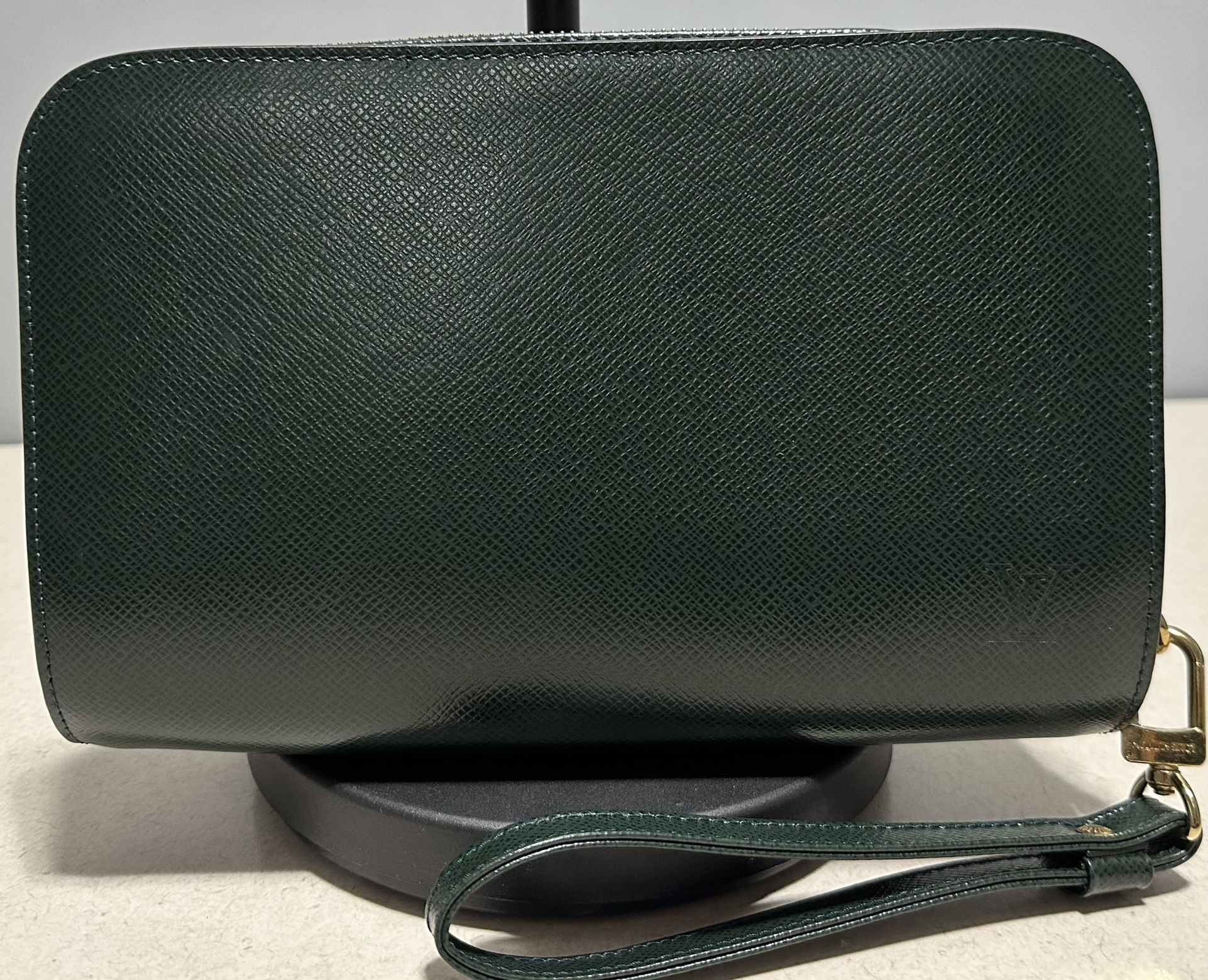 LOUIS VUITTON Taiga Baikal Clutch Bag