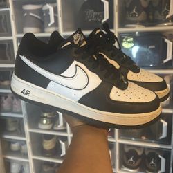 Nike Air Force 1 Low In Panda Color way 🐼 Size 8.5 Men 