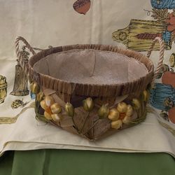 Vintage Basket  9 inch 4 inch high rope handles