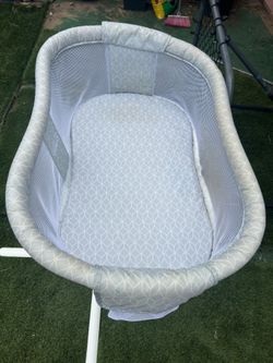 Used HALO BassiNest Swivel Sleeper Luxe – Dove Gray Tweed