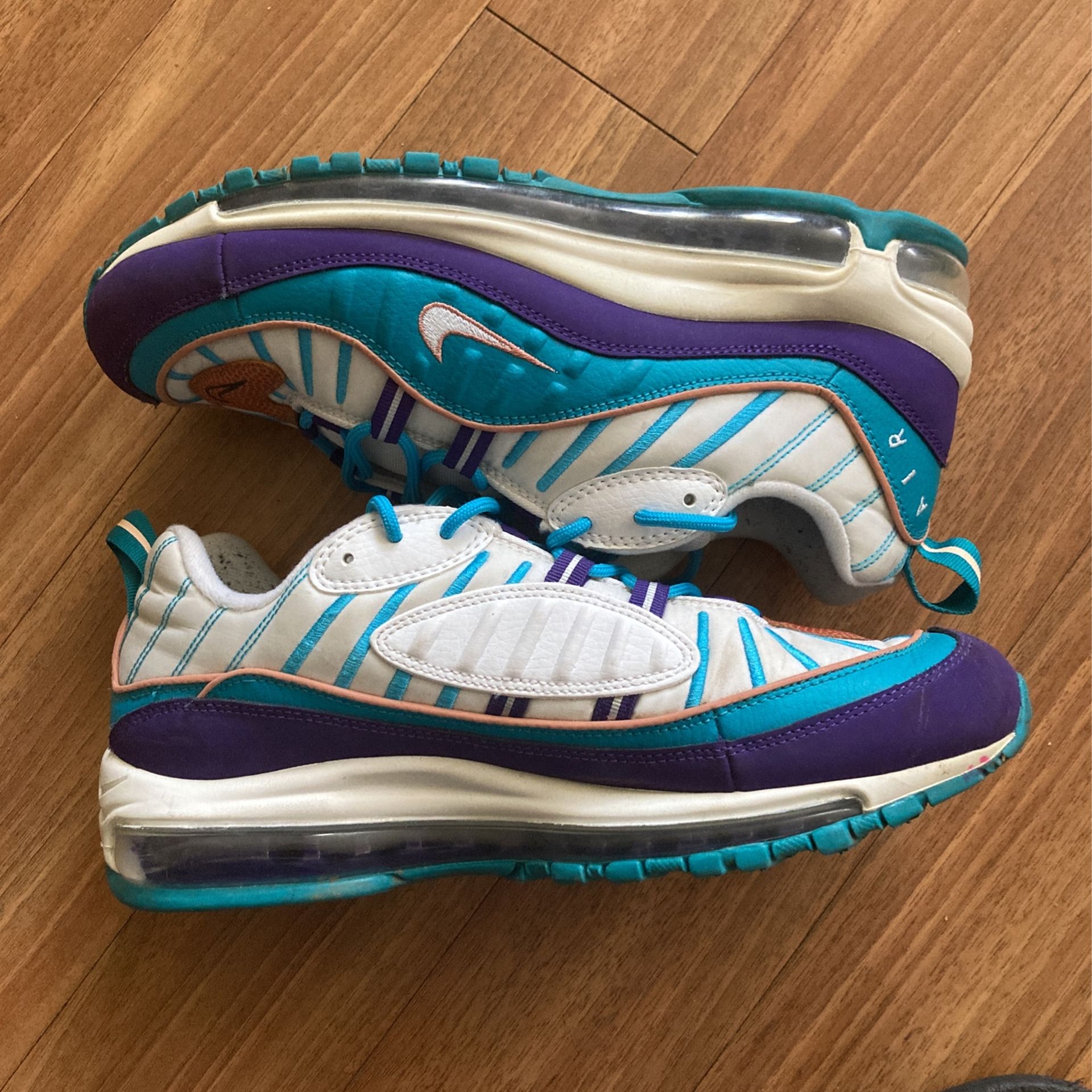 Nike air max 98 hornets