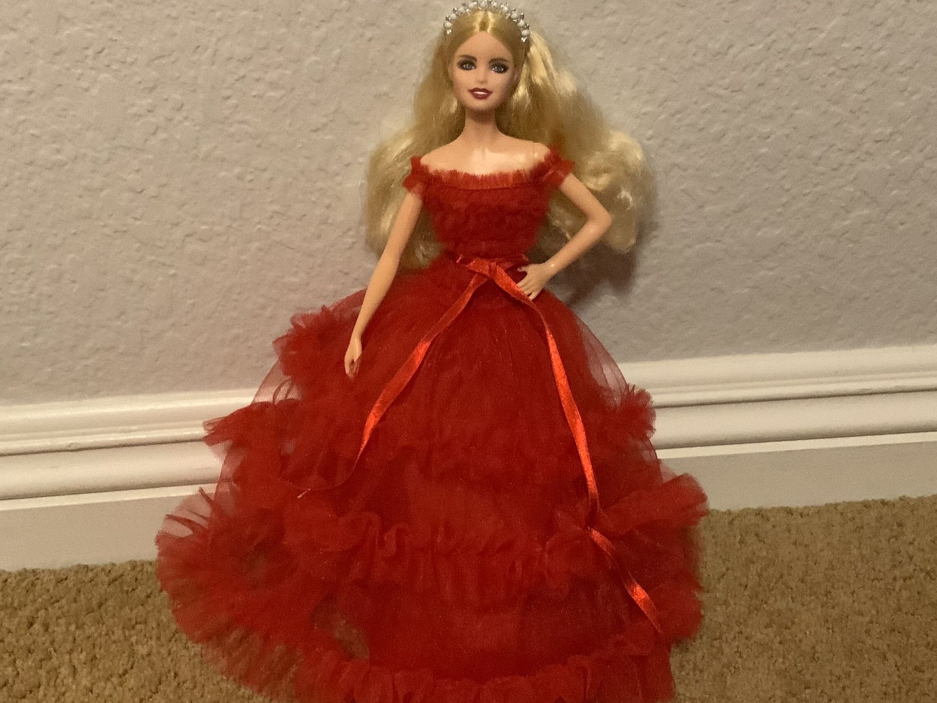 2018 Holiday Collection Barbie Doll
