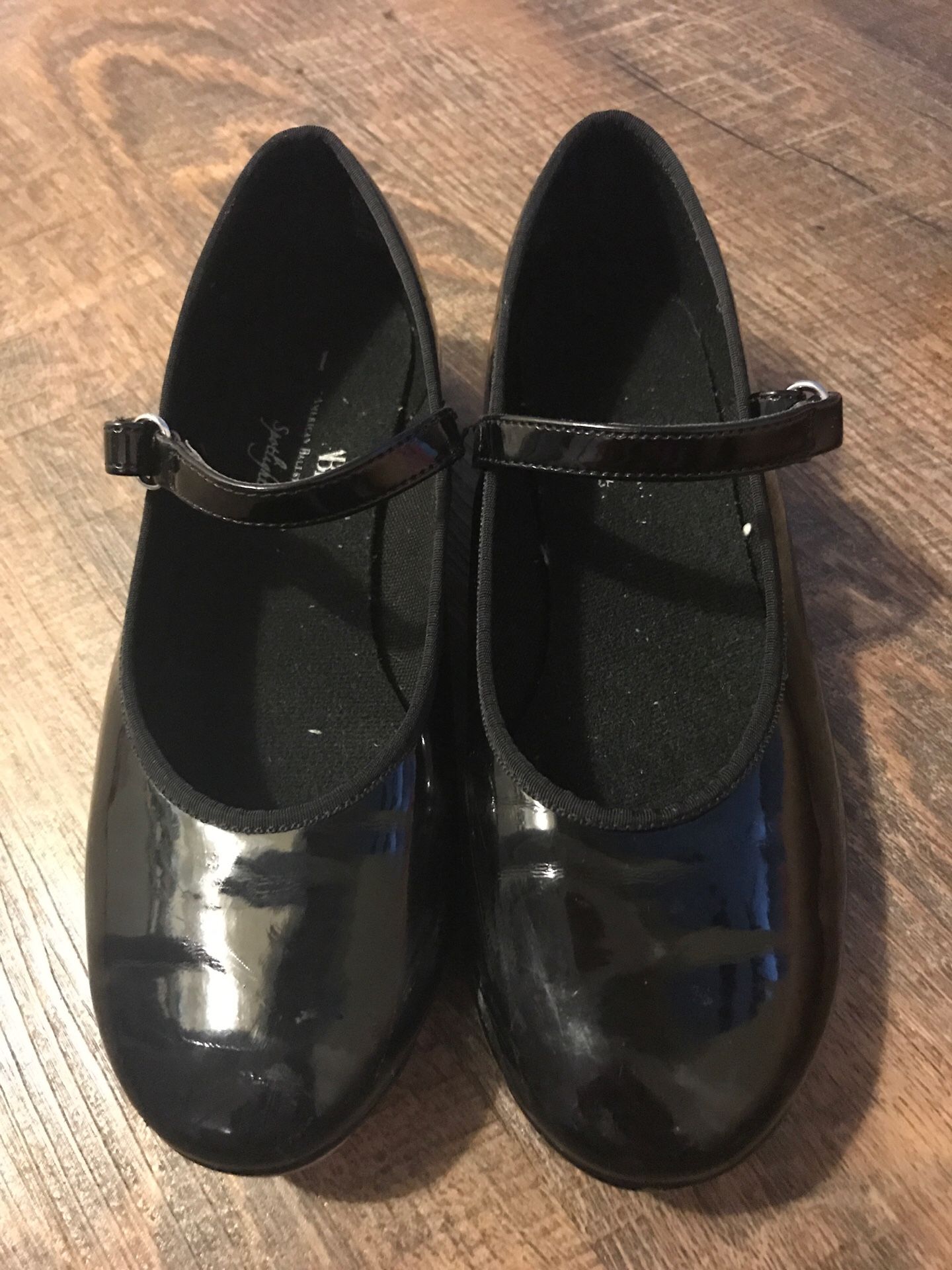 Tap girl shoes size 1