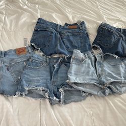Levi WOMENS Jean Shorts