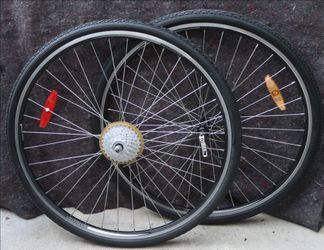 700c Wheelset with Tires / Inner Tubes