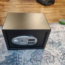 Small Digital Safe
