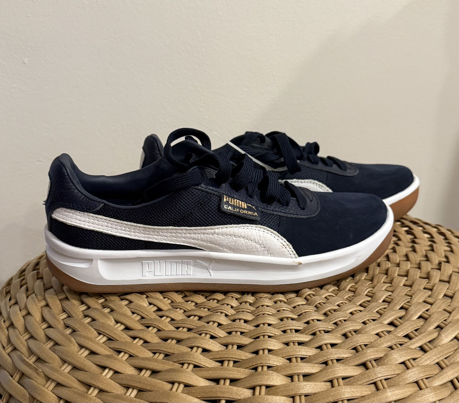 Puma Suede Classic Mens Shoes 8 1/2