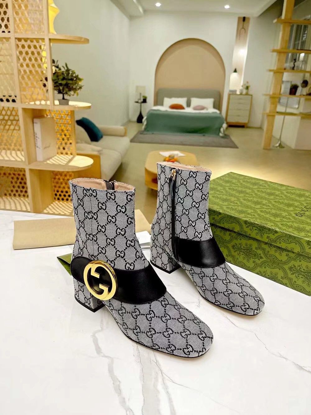 Brand new women's boots, available in all size