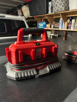 Milwaukee M18 Six-Pack Battery Charger