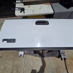 Ford F-150 Tailgate 