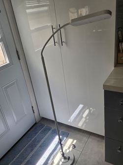 White LED Floor Lamp with Flexible Neck