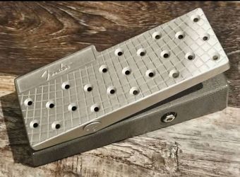 FENDER EXP-1 DUAL EXPRESSION PEDAL FOR MUSTANG GT- MUSTANG III/IV/V- MUSTANG FLOOR- RUMBLE AMPS