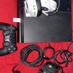 Ps4 Comes with Box 1 Controller Great Storage And Usb Bluetooth Head Seat 