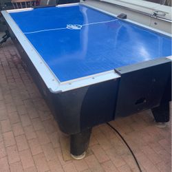 Air Hockey Table 