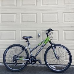Trek 3700 Mountain Bike – 26” Wheels – 21 Speed – Alpha Aluminum Frame Bicycle