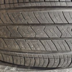 Four 225 65 17 Tires 