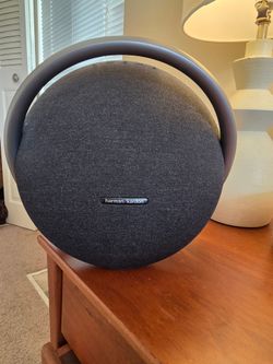 Harman/kardon blue tooth speaker