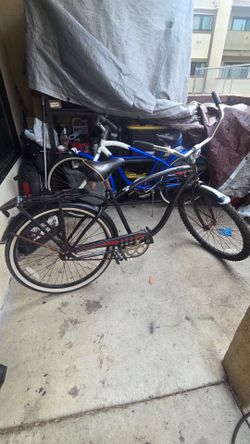 Schwinn beach cruiser