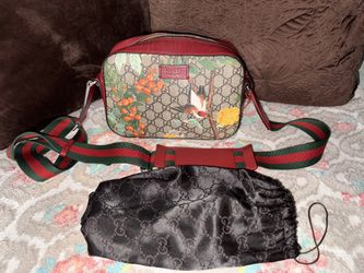 Gucci Red/Beige GG Supreme Canvas and Leather Tian Camera Crossbody Bag With COA