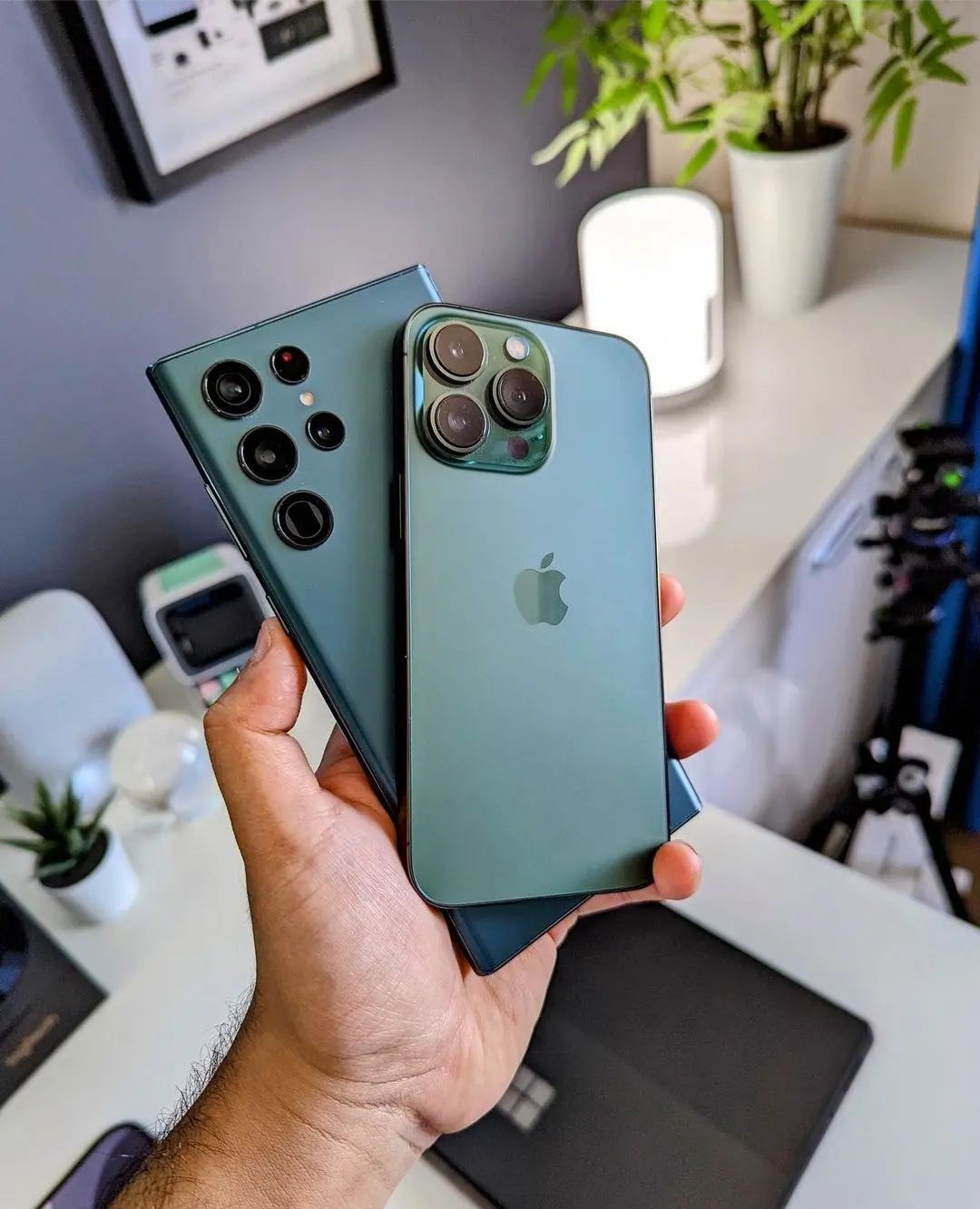 Samsung galaxy s23 ultra & iPhone 14 pro max