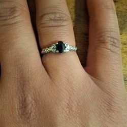 10 Karat White Gold Sapphire And Diamond Ring 