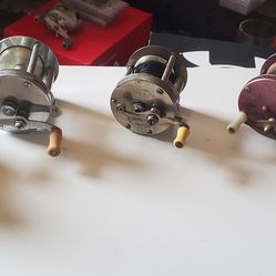 19 vintage fishing reels