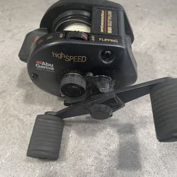 Abu Garcia Ambassadeur 521 XLT Plus Baitcasting Reel for Sale in