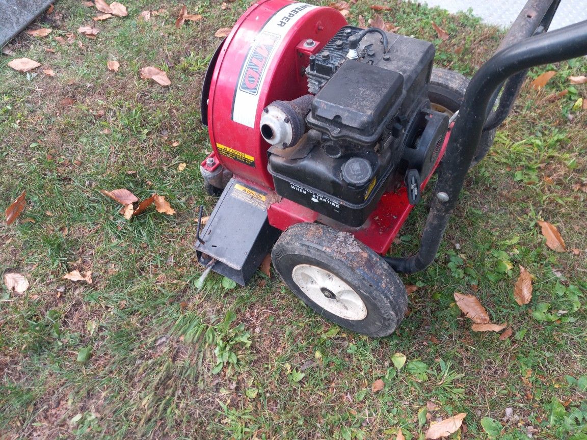 MTD Leaf  Walk Behind  Blower 