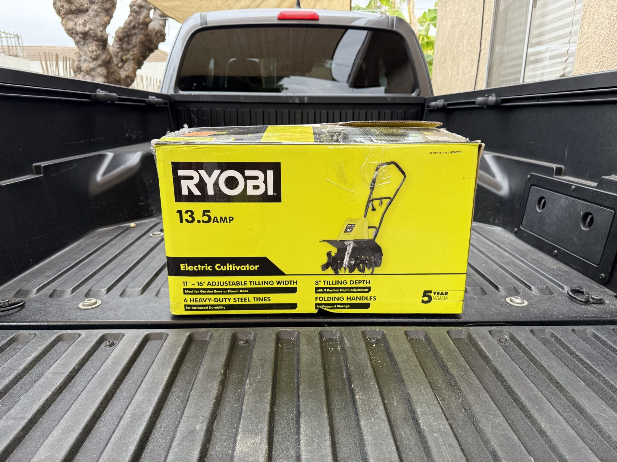 NEW RYOBI 16 in. 13.5 Amp Corded Cultivator