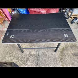 LED Gaming Desk w/ USB Lights | Like New | Black