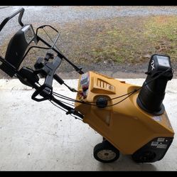 Cub cadet  Electric Start single stage snow thrower