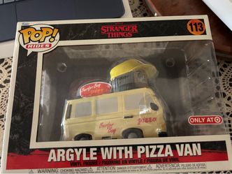 Argyle w/ Pizza van funko special edition