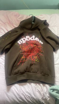 spider hoodie size large