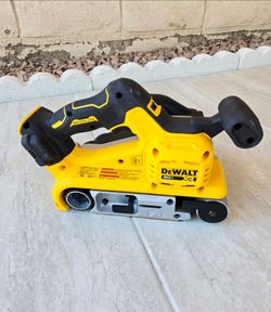 DeWALT 20V XR Belt Sander