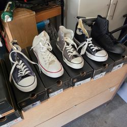 Converse Chuck Taylor Hi top black navy white red