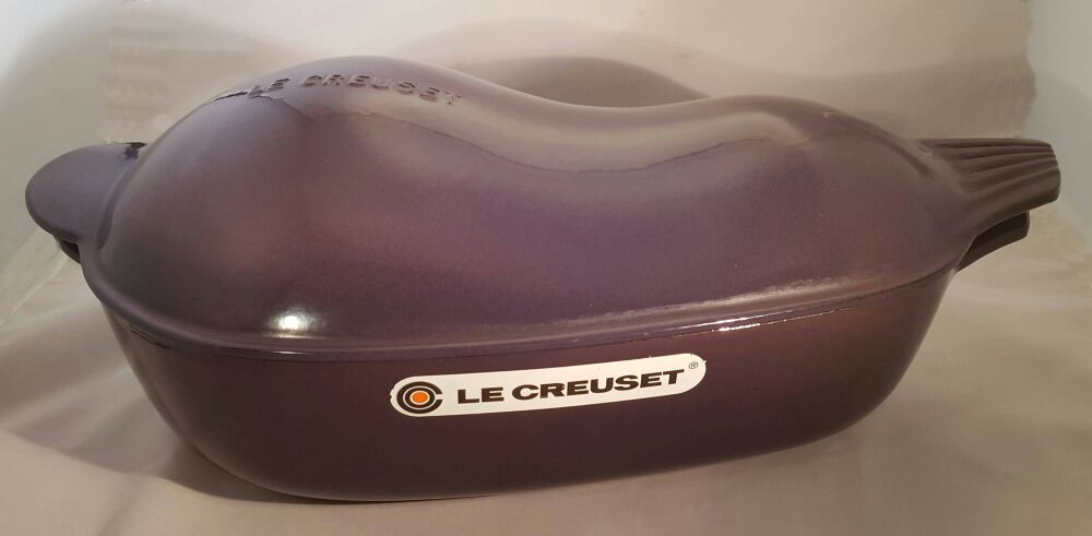 NEW RARE EGGPLANT LE CREUSET CAST IRON 5 Quart Casserole Dish Purple RARE Dutch Oven